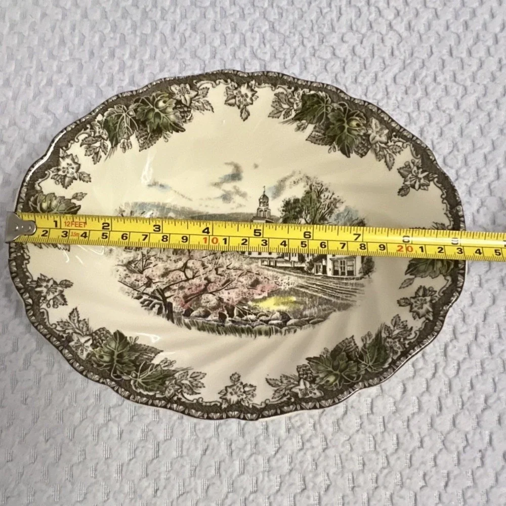 Vintage Johnson Brothers Friendly Village Vegetable Bowl 9